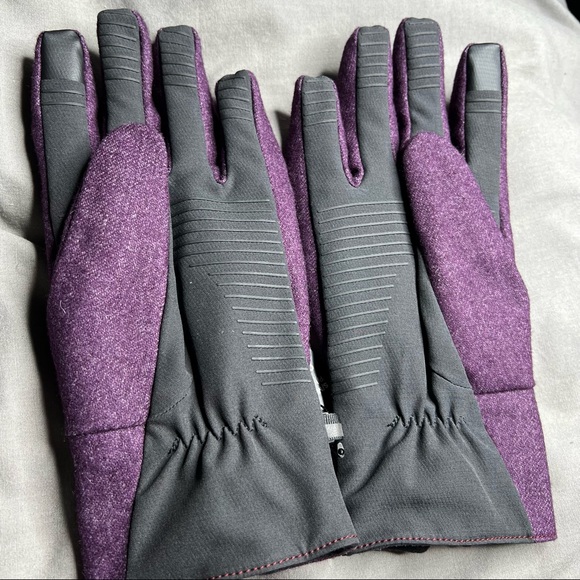 NWT Lululemon City Keeper Gloves S/M Purple Black (HTGT) *Fleece Lined - Picture 10 of 16